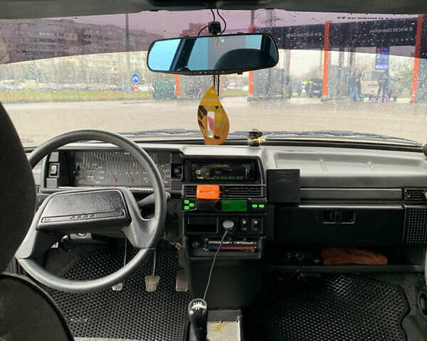 Зеленый ВАЗ 21099, объемом двигателя 1.5 л и пробегом 314 тыс. км за 2300 $, фото 5 на Automoto.ua