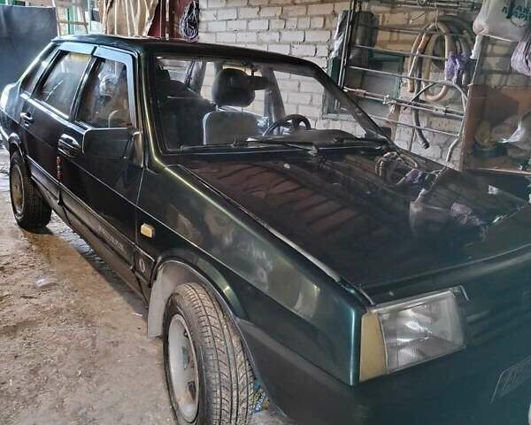 Зеленый ВАЗ 21099, объемом двигателя 1.5 л и пробегом 430 тыс. км за 1195 $, фото 1 на Automoto.ua