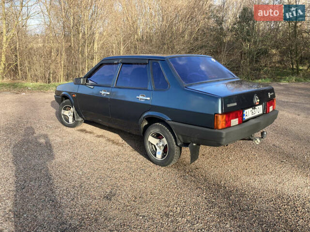 Зеленый ВАЗ 21099, объемом двигателя 1.5 л и пробегом 300 тыс. км за 2100 $, фото 3 на Automoto.ua