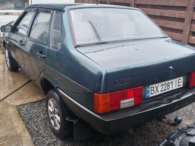 Зеленый ВАЗ 21099, объемом двигателя 1.5 л и пробегом 100 тыс. км за 1200 $, фото 2 на Automoto.ua