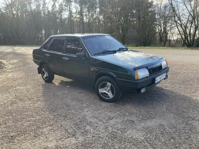 Зеленый ВАЗ 21099, объемом двигателя 1.5 л и пробегом 300 тыс. км за 2100 $, фото 8 на Automoto.ua