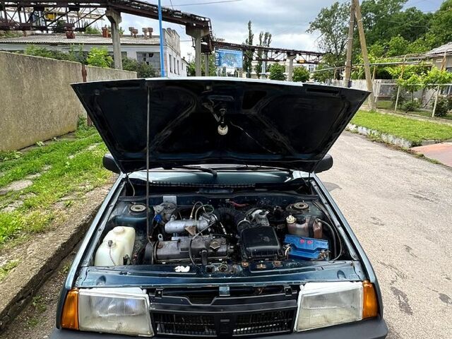 Зеленый ВАЗ 21099, объемом двигателя 1.5 л и пробегом 125 тыс. км за 1450 $, фото 6 на Automoto.ua