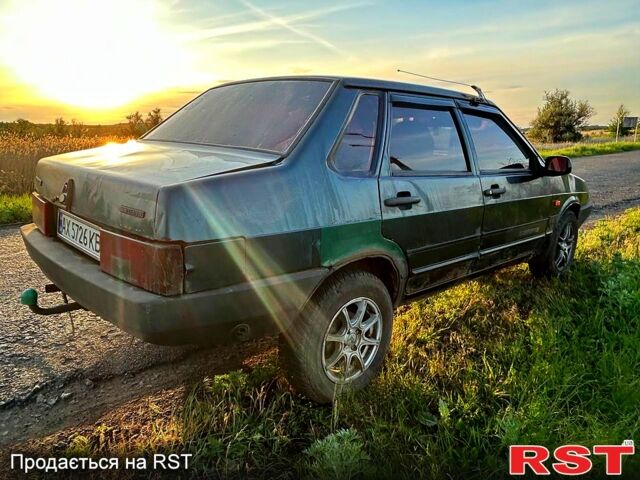 Зеленый ВАЗ 21099, объемом двигателя 1.5 л и пробегом 340 тыс. км за 1800 $, фото 1 на Automoto.ua