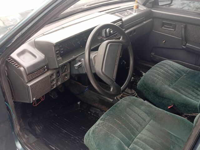 Зеленый ВАЗ 21099, объемом двигателя 1.5 л и пробегом 100 тыс. км за 1350 $, фото 9 на Automoto.ua