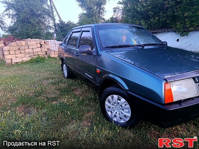 Зеленый ВАЗ 21099, объемом двигателя 1.5 л и пробегом 159 тыс. км за 2100 $, фото 7 на Automoto.ua