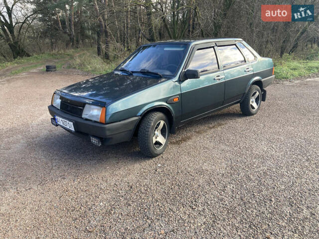Зеленый ВАЗ 21099, объемом двигателя 1.5 л и пробегом 300 тыс. км за 2100 $, фото 11 на Automoto.ua