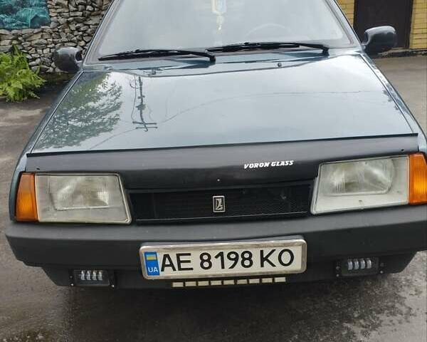 Зеленый ВАЗ 21099, объемом двигателя 1.5 л и пробегом 190 тыс. км за 2300 $, фото 1 на Automoto.ua