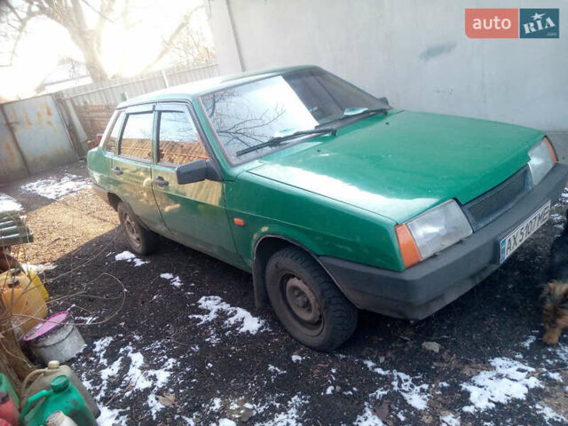 Зеленый ВАЗ 21099, объемом двигателя 1.5 л и пробегом 184 тыс. км за 1400 $, фото 3 на Automoto.ua