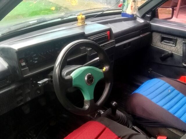 Зелений ВАЗ 21099, об'ємом двигуна 1.5 л та пробігом 220 тис. км за 850 $, фото 3 на Automoto.ua