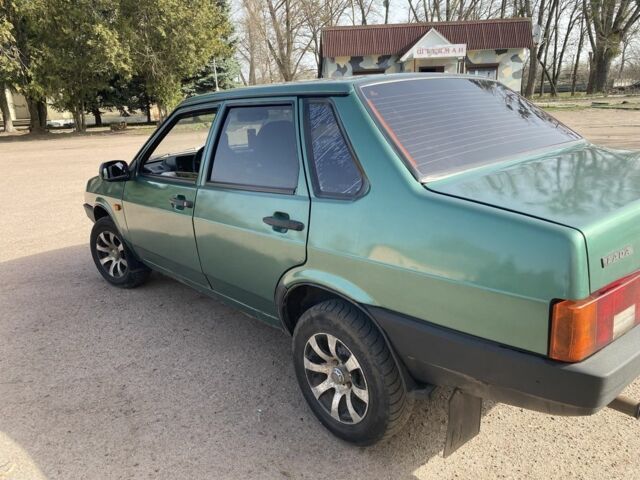 Зеленый ВАЗ 21099, объемом двигателя 1.5 л и пробегом 234 тыс. км за 1300 $, фото 3 на Automoto.ua