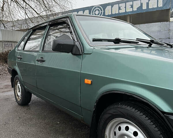 Зелений ВАЗ 21099, об'ємом двигуна 1.5 л та пробігом 260 тис. км за 1300 $, фото 2 на Automoto.ua