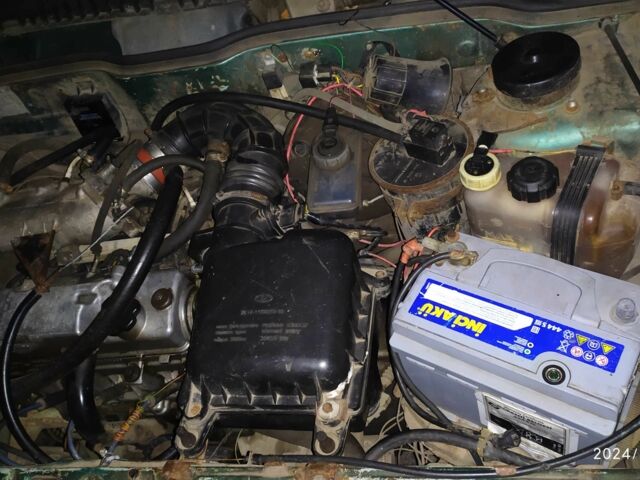 Зеленый ВАЗ 21099, объемом двигателя 1.5 л и пробегом 180 тыс. км за 1099 $, фото 4 на Automoto.ua