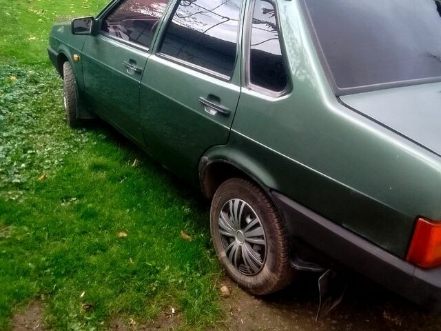 Зелений ВАЗ 21099, об'ємом двигуна 1.5 л та пробігом 220 тис. км за 850 $, фото 4 на Automoto.ua