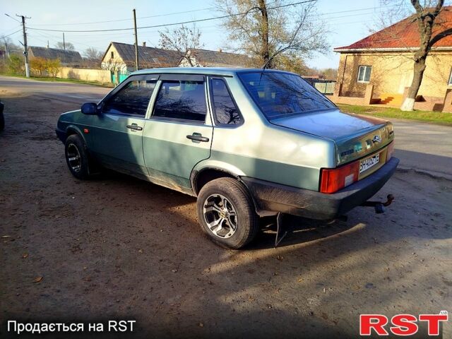 Зеленый ВАЗ 21099, объемом двигателя 1.5 л и пробегом 150 тыс. км за 2200 $, фото 3 на Automoto.ua