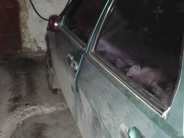 Зеленый ВАЗ 21099, объемом двигателя 1.5 л и пробегом 180 тыс. км за 1099 $, фото 6 на Automoto.ua