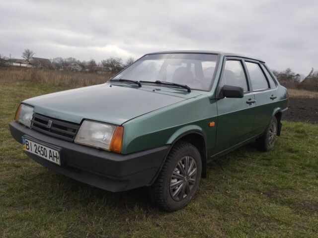 Зеленый ВАЗ 21099, объемом двигателя 1.5 л и пробегом 216 тыс. км за 1800 $, фото 3 на Automoto.ua