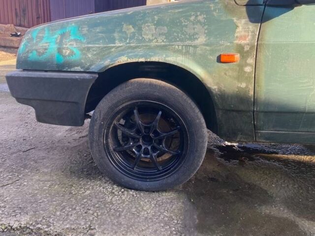 Зеленый ВАЗ 21099, объемом двигателя 1.5 л и пробегом 300 тыс. км за 1250 $, фото 6 на Automoto.ua