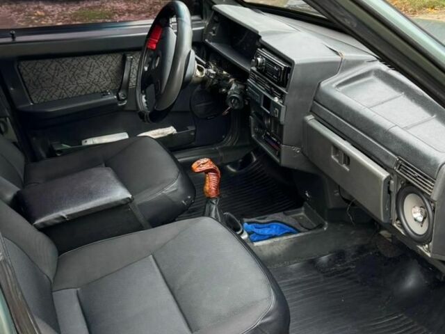 Зелений ВАЗ 21099, об'ємом двигуна 1.5 л та пробігом 180 тис. км за 1500 $, фото 7 на Automoto.ua