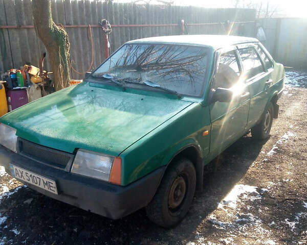 Зеленый ВАЗ 21099, объемом двигателя 1.5 л и пробегом 184 тыс. км за 1400 $, фото 1 на Automoto.ua
