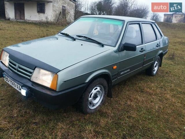 Зелений ВАЗ 21099, об'ємом двигуна 1.5 л та пробігом 200 тис. км за 1650 $, фото 2 на Automoto.ua