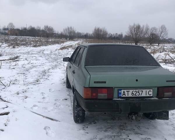 Зеленый ВАЗ 21099, объемом двигателя 1.5 л и пробегом 300 тыс. км за 1100 $, фото 4 на Automoto.ua