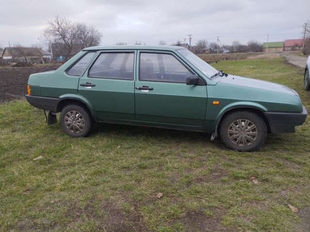 Зеленый ВАЗ 21099, объемом двигателя 1.5 л и пробегом 216 тыс. км за 1800 $, фото 1 на Automoto.ua