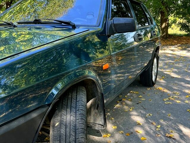 Зеленый ВАЗ 21099, объемом двигателя 1.5 л и пробегом 196 тыс. км за 2200 $, фото 1 на Automoto.ua