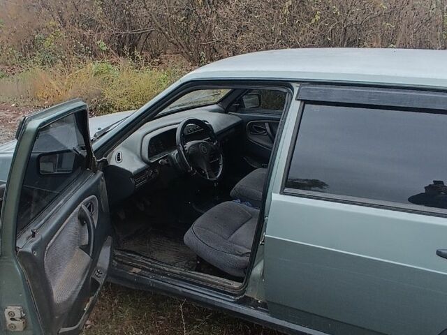 ВАЗ 21099 2007 у Чугуеве на Automoto.ua Зелений ВАЗ 21099, об'ємом двигуна 1.6 л та пробігом 200 тис. км за 1000 $, фото 6 на Automoto.ua