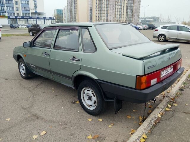 Зеленый ВАЗ 21099, объемом двигателя 1.5 л и пробегом 151 тыс. км за 2000 $, фото 3 на Automoto.ua