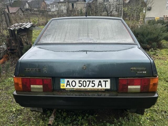 Зеленый ВАЗ 21099, объемом двигателя 1.5 л и пробегом 280 тыс. км за 1200 $, фото 4 на Automoto.ua