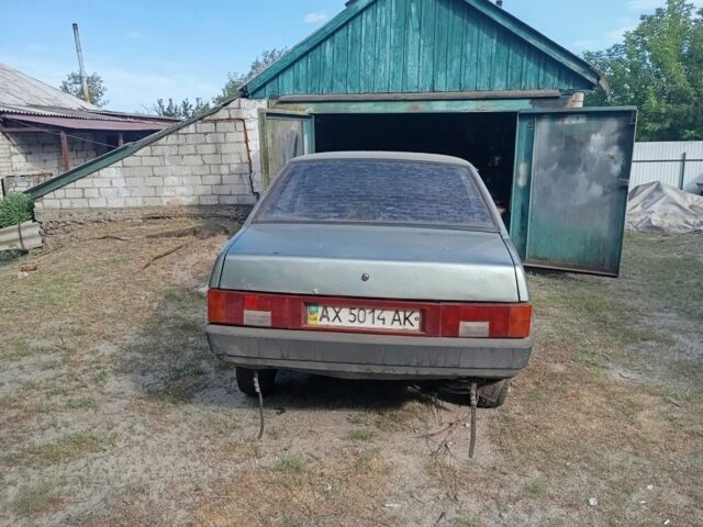 Зеленый ВАЗ 21099, объемом двигателя 1 л и пробегом 300 тыс. км за 350 $, фото 3 на Automoto.ua