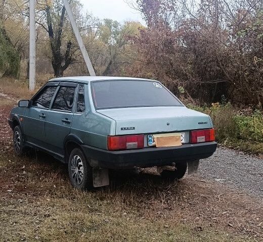 ВАЗ 21099 2007 у Чугуеве на Automoto.ua Зелений ВАЗ 21099, об'ємом двигуна 1.6 л та пробігом 200 тис. км за 1000 $, фото 5 на Automoto.ua