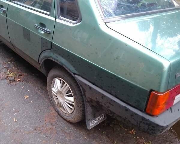 Зеленый ВАЗ 21099, объемом двигателя 1.6 л и пробегом 193 тыс. км за 1500 $, фото 5 на Automoto.ua