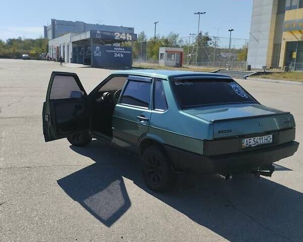 Зеленый ВАЗ 21099, объемом двигателя 1.6 л и пробегом 280 тыс. км за 2300 $, фото 1 на Automoto.ua