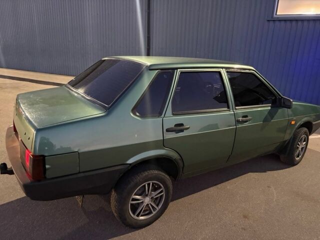 Зелений ВАЗ 21099, об'ємом двигуна 1.6 л та пробігом 227 тис. км за 1950 $, фото 4 на Automoto.ua