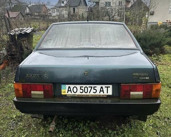 Зеленый ВАЗ 21099, объемом двигателя 1.5 л и пробегом 280 тыс. км за 1200 $, фото 2 на Automoto.ua