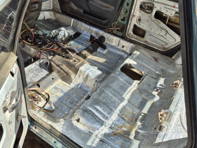 Зеленый ВАЗ 21099, объемом двигателя 0 л и пробегом 100 тыс. км за 800 $, фото 3 на Automoto.ua