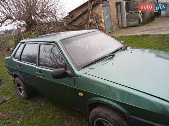 Зеленый ВАЗ 21099, объемом двигателя 1.6 л и пробегом 240 тыс. км за 1800 $, фото 4 на Automoto.ua