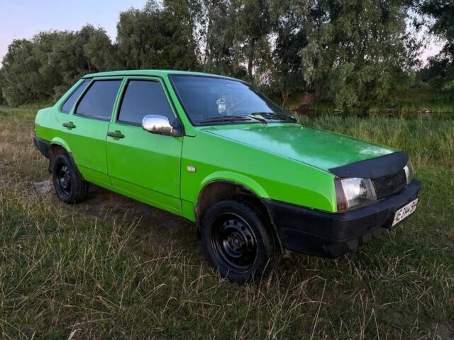 Зеленый ВАЗ 21099, объемом двигателя 1.5 л и пробегом 378 тыс. км за 1700 $, фото 4 на Automoto.ua