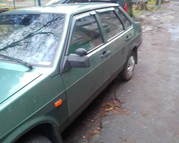Зеленый ВАЗ 21099, объемом двигателя 1.6 л и пробегом 193 тыс. км за 1500 $, фото 6 на Automoto.ua