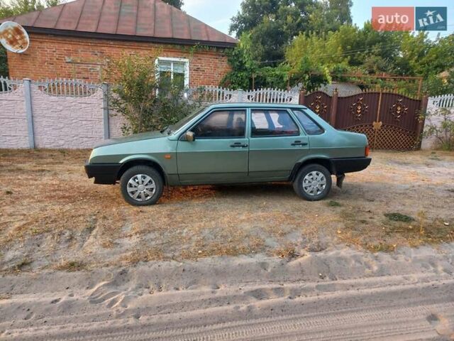 Зеленый ВАЗ 21099, объемом двигателя 1.6 л и пробегом 188 тыс. км за 1650 $, фото 2 на Automoto.ua