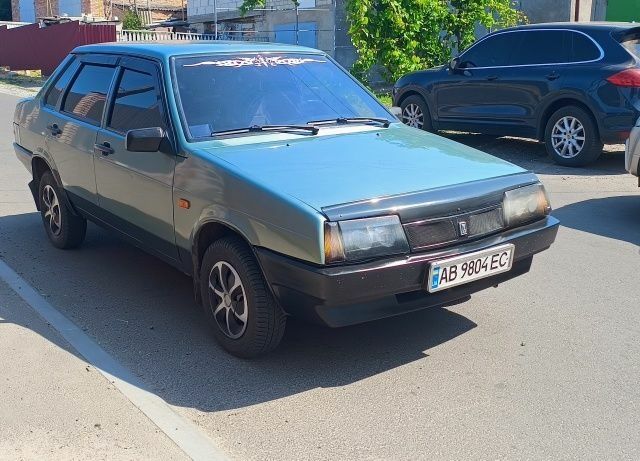 Зеленый ВАЗ 21099, объемом двигателя 0 л и пробегом 158 тыс. км за 2700 $, фото 5 на Automoto.ua