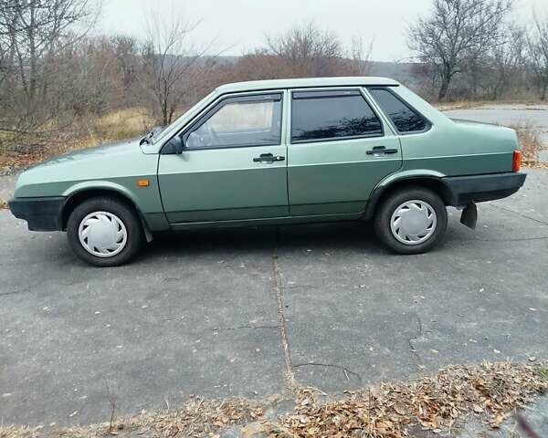 Зеленый ВАЗ 21099, объемом двигателя 1.6 л и пробегом 43 тыс. км за 3250 $, фото 6 на Automoto.ua