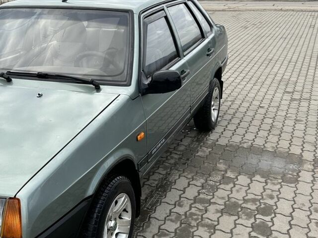 Зеленый ВАЗ 21099, объемом двигателя 1.6 л и пробегом 120 тыс. км за 2200 $, фото 2 на Automoto.ua