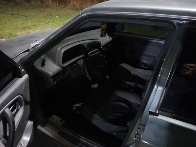 Зеленый ВАЗ 21099, объемом двигателя 0 л и пробегом 247 тыс. км за 1150 $, фото 3 на Automoto.ua