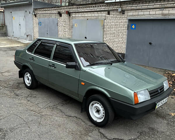 Зелений ВАЗ 21099, об'ємом двигуна 1.6 л та пробігом 96 тис. км за 3700 $, фото 4 на Automoto.ua