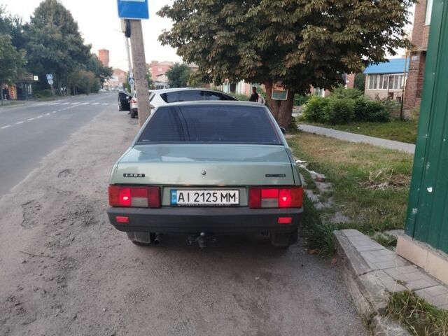 Зеленый ВАЗ 21099, объемом двигателя 1.6 л и пробегом 195 тыс. км за 1600 $, фото 4 на Automoto.ua