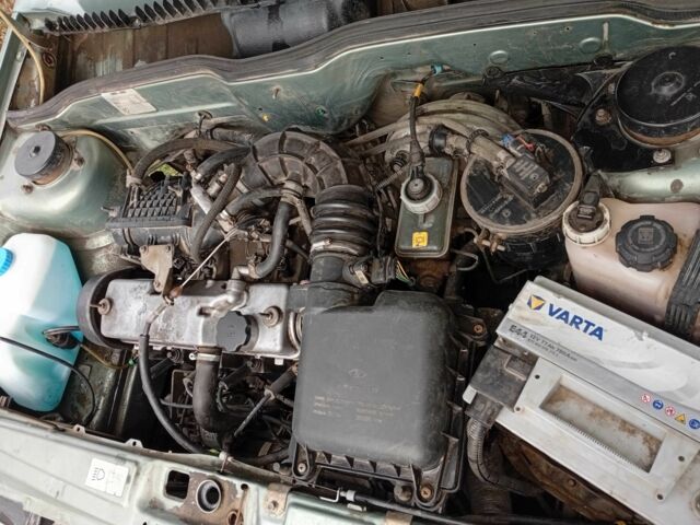 Зелений ВАЗ 21099, об'ємом двигуна 1.6 л та пробігом 139 тис. км за 1909 $, фото 3 на Automoto.ua