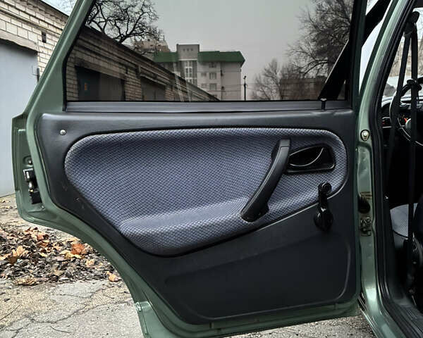 Зелений ВАЗ 21099, об'ємом двигуна 1.6 л та пробігом 96 тис. км за 3700 $, фото 22 на Automoto.ua