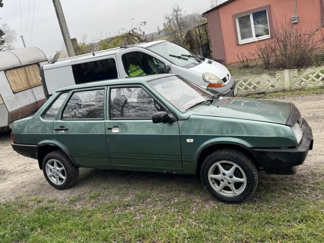 Зеленый ВАЗ 21099, объемом двигателя 1.6 л и пробегом 175 тыс. км за 1700 $, фото 4 на Automoto.ua